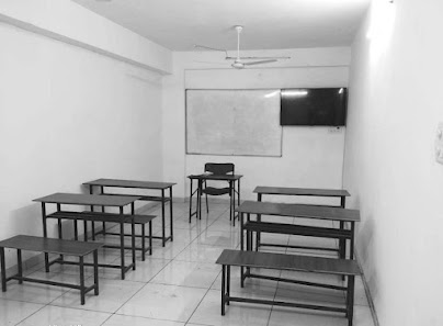 MCCUBE CLASSES in INDORE for CAT¸ CMAT¸ IPM